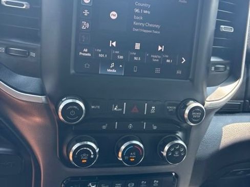 Used 2022 RAM 3500 Big Horn w/ Night Edition AWD/4WD image 15