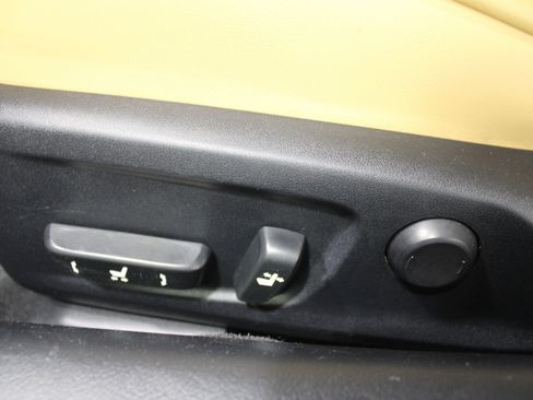 Used 2018 Lexus RC 300 AWD image 4