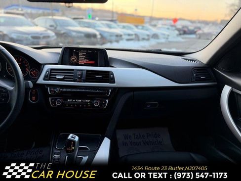 Used 2017 BMW 320i xDrive Sedan image 27