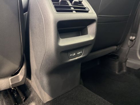 New 2026 Volkswagen Tiguan SE R-Line FWD image 32