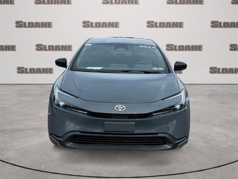 Used 2024 Toyota Prius LE image 8