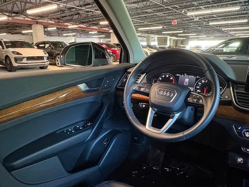 Used 2023 Audi Q5 2.0T Premium w/ Convenience Package AWD/4WD image 17