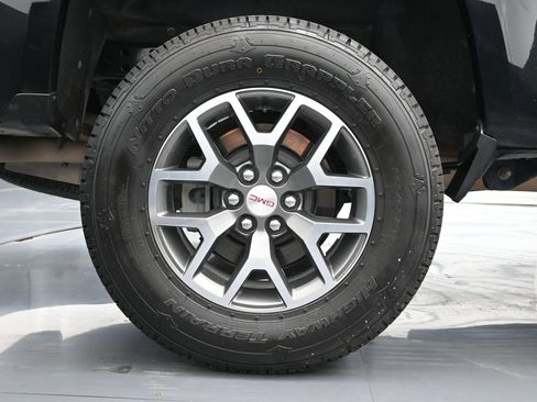 Used 2022 GMC Canyon AT4 w/ Driver Alert Package AWD/4WD image 18
