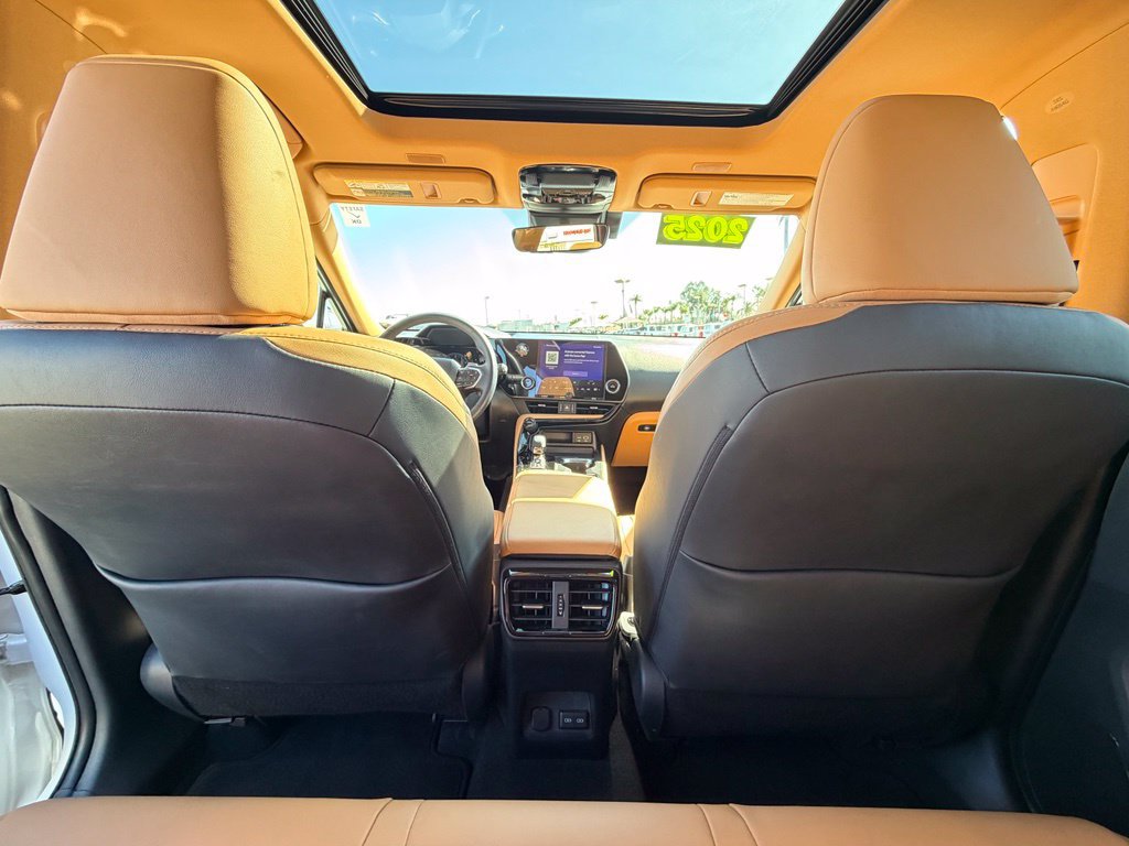 Used 2025 Lexus NX 250 AWD w/ Cold Area Package image 14