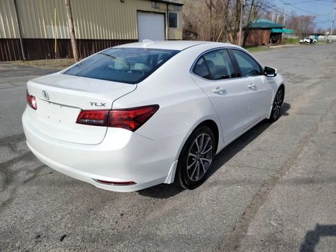 Used 2017 Acura TLX V6 w/ Technology Package FWD image 5
