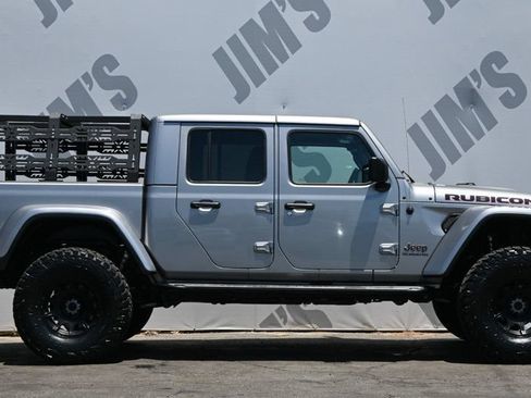 Used 2020 Jeep Gladiator Rubicon AWD/4WD image 4
