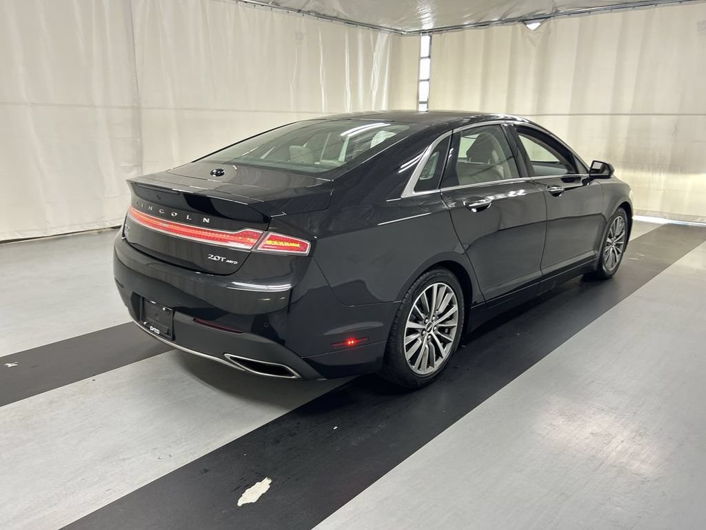 Used 2020 Lincoln MKZ AWD image 2