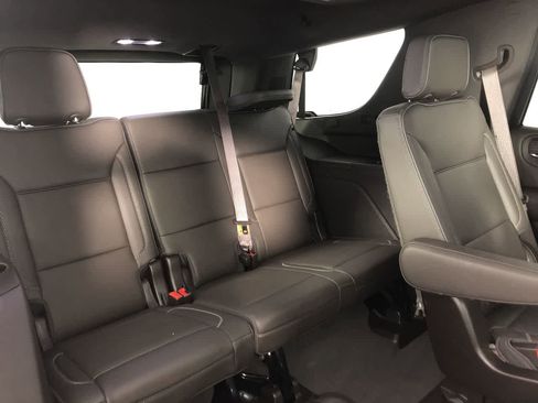 Used 2022 GMC Yukon Denali w/ Denali Premium Package image 23