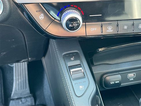 Used 2025 Kia Telluride EX image 21