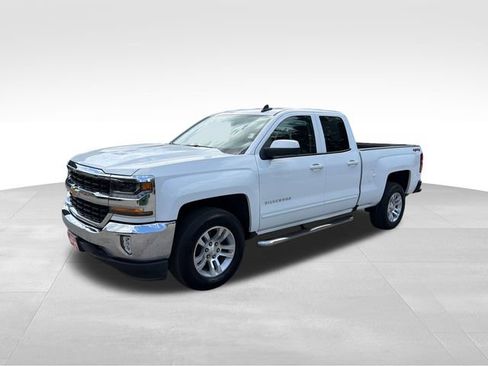 Used 2018 Chevrolet Silverado 1500 LT w/ All Star Edition AWD/4WD image 7