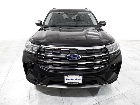 Certified 2025 Ford Explorer Active w/ Active Comfort Package AWD/4WD image 2
