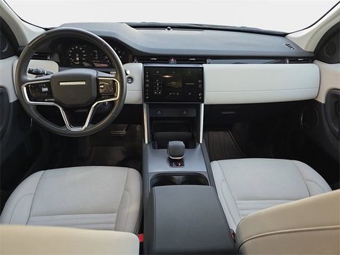 Used 2024 Land Rover Discovery Sport S image 9