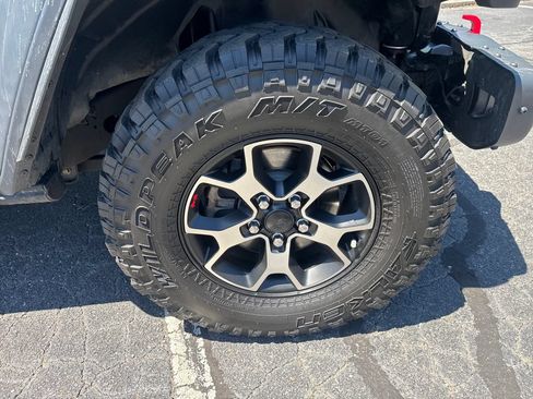 Used 2021 Jeep Wrangler Unlimited Rubicon AWD/4WD image 22