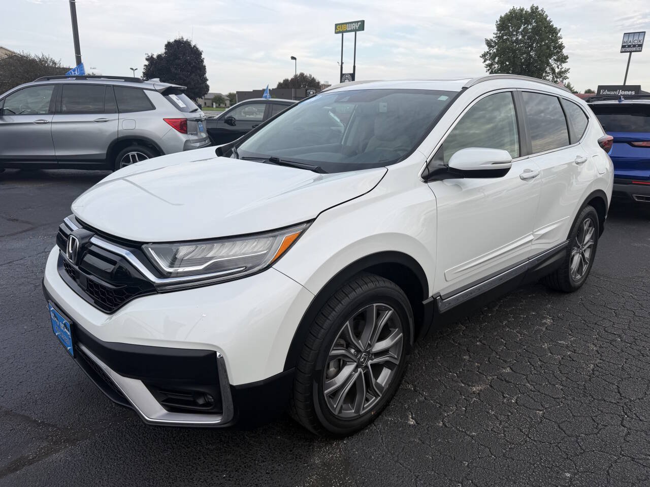 Used 2020 Honda CR-V Touring image 3