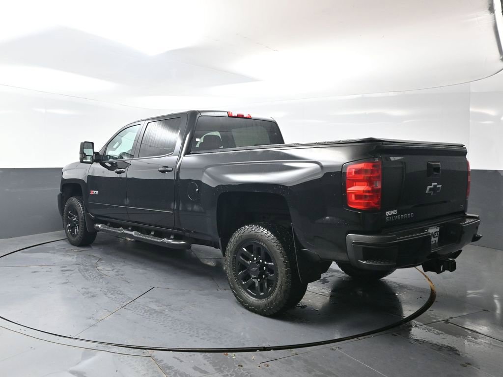 Used 2016 Chevrolet Silverado 2500 LT w/ Midnight Edition AWD/4WD image 12