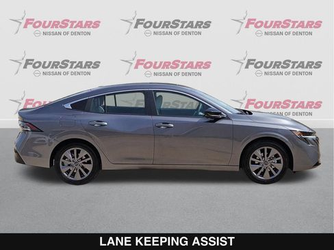 New 2026 Nissan Sentra SL w/ Floor Mat Package FWD image 3