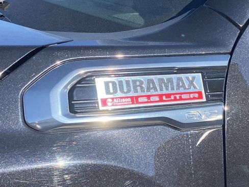 Used 2022 GMC Sierra 2500 AT4 image 14