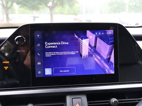 Used 2024 Lexus UX 250h FWD w/ Premium Package image 18