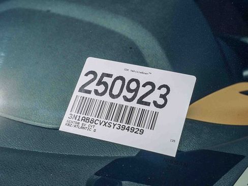 New 2025 Nissan Sentra SV w/ SV Premium Package image 31