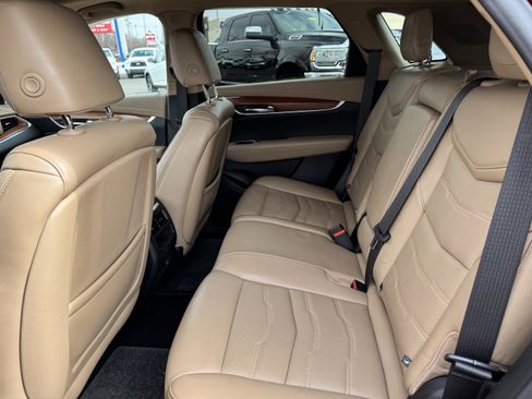 Used 2019 Cadillac XT5 Platinum image 33