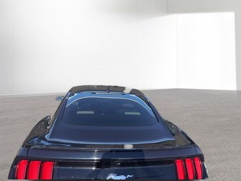 Used 2022 Ford Mustang Premium image 2