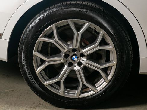 Used 2019 BMW X7 xDrive50i w/ Cold Weather Package image 19