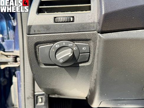 Used 2011 BMW 128i Convertible RWD image 12
