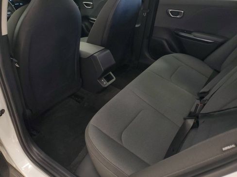Used 2025 Kia K4 FWD image 24