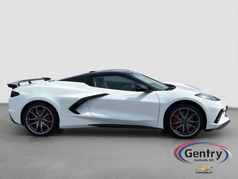 Used 2026 Chevrolet Corvette Stingray Premium Conv w/ Z51 Performance Package RWD image 7
