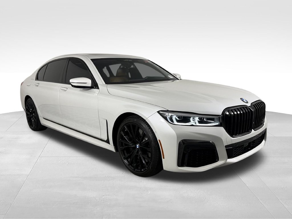Used 2022 BMW 750i xDrive w/ Luxury Rear Seating Package AWD/4WD image 4