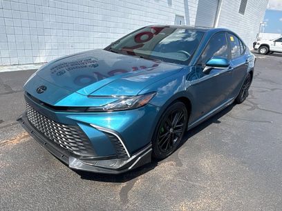 Used 2025 Toyota Camry SE w/ Multimedia Upgrade Package