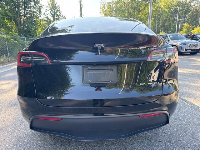Used 2024 Tesla Model Y Long Range AWD/4WD image 14