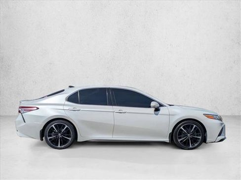 Used 2020 Toyota Camry XSE w/ Blackout Package FWD image 4