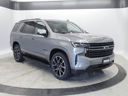 Used 2022 Chevrolet Tahoe RST w/ Luxury Package AWD/4WD image 7