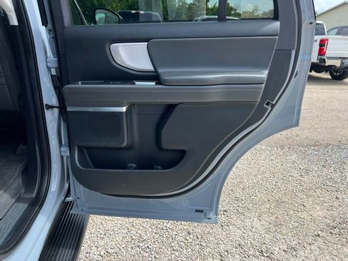 Used 2025 Ford Expedition Active AWD/4WD image 20
