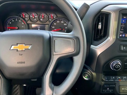 Used 2024 Chevrolet Silverado 2500 Custom w/ Custom Value Package AWD/4WD image 23