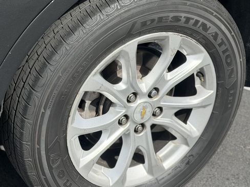 Used 2018 Chevrolet Equinox LS FWD image 13