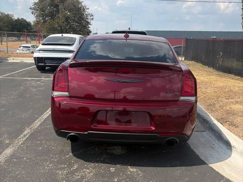 Used 2023 Chrysler 300 C RWD image 5