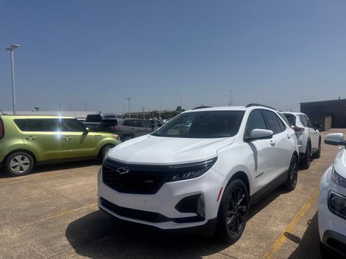 Used 2024 Chevrolet Equinox RS FWD image 10