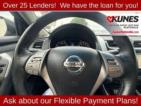 Used 2014 Nissan Altima 2.5 SL w/ Technology Package FWD image 16