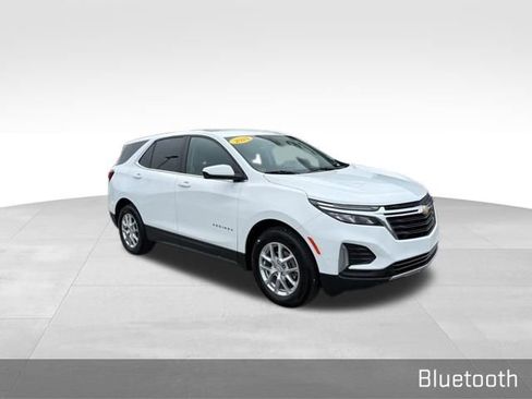 Used 2024 Chevrolet Equinox LT image 2