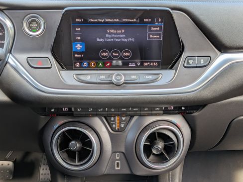 Used 2019 Chevrolet Blazer LT w/ Sound & Technology Package FWD image 19