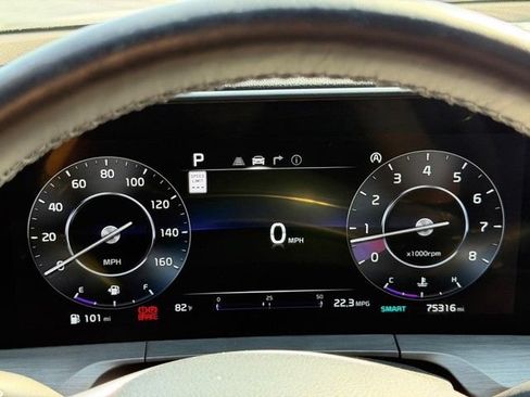 Used 2024 Kia Telluride AWD image 18