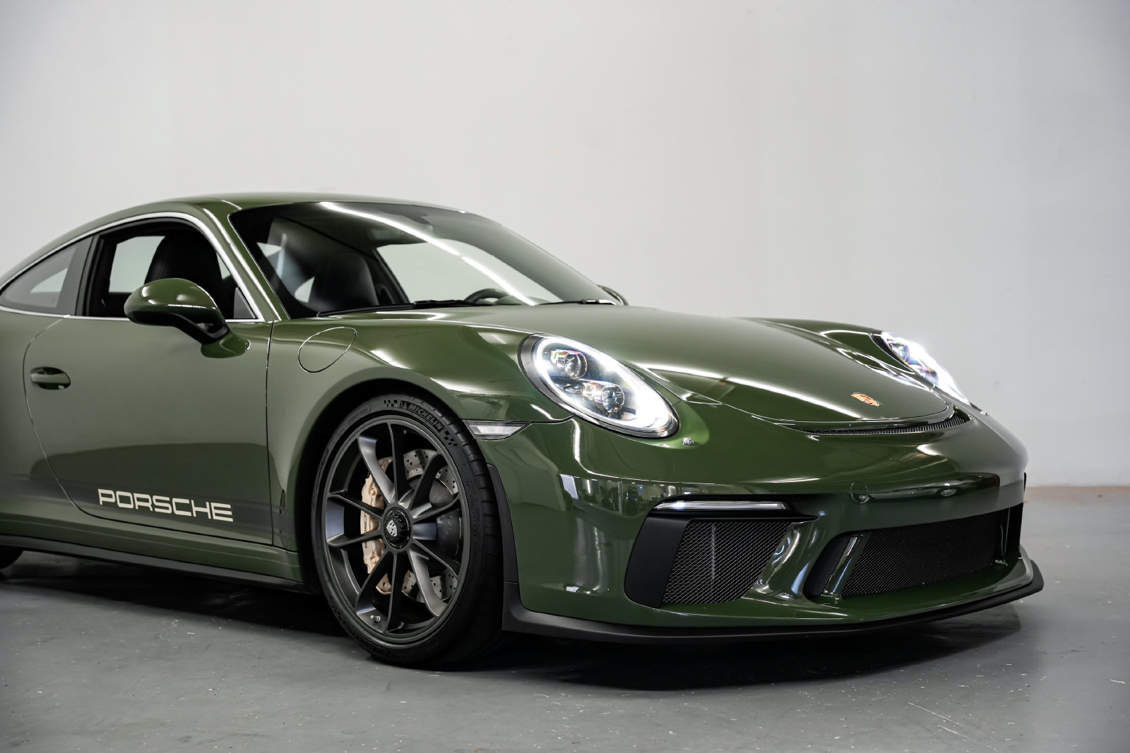 Used 2019 Porsche 911 GT3 RWD image 42