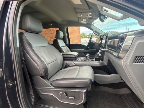 Certified 2022 Ford F150 Lariat w/ Equipment Group 502A High image 26