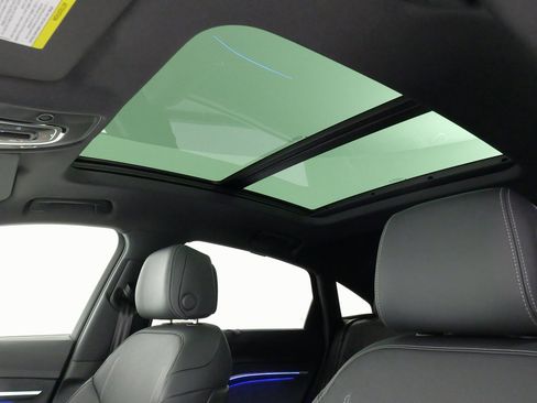 Used 2023 Audi e-tron Prestige w/ Prestige Package image 35