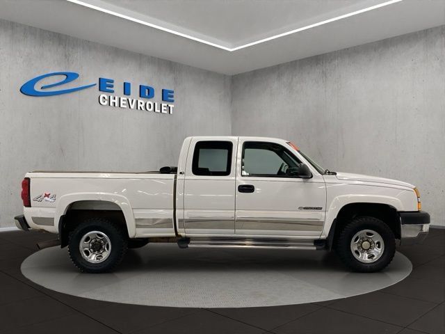 Used 2004 Chevrolet Silverado 2500 LS AWD/4WD image 13