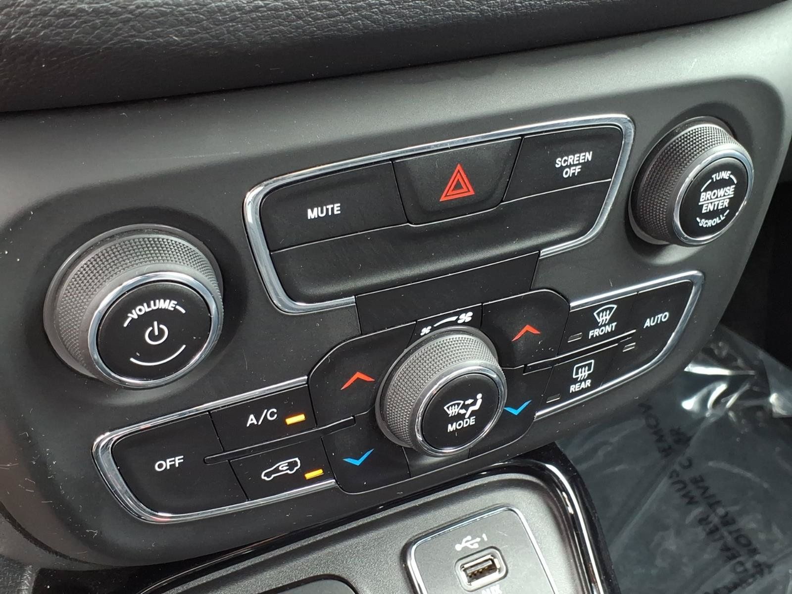Used 2019 Jeep Compass Limited AWD/4WD image 30
