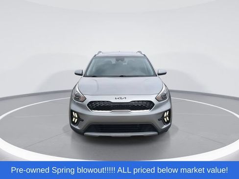 Used 2022 Kia Niro LXS FWD image 3