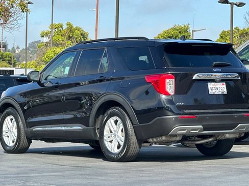 Used 2022 Ford Explorer XLT w/ Equipment Group 202A RWD image 6